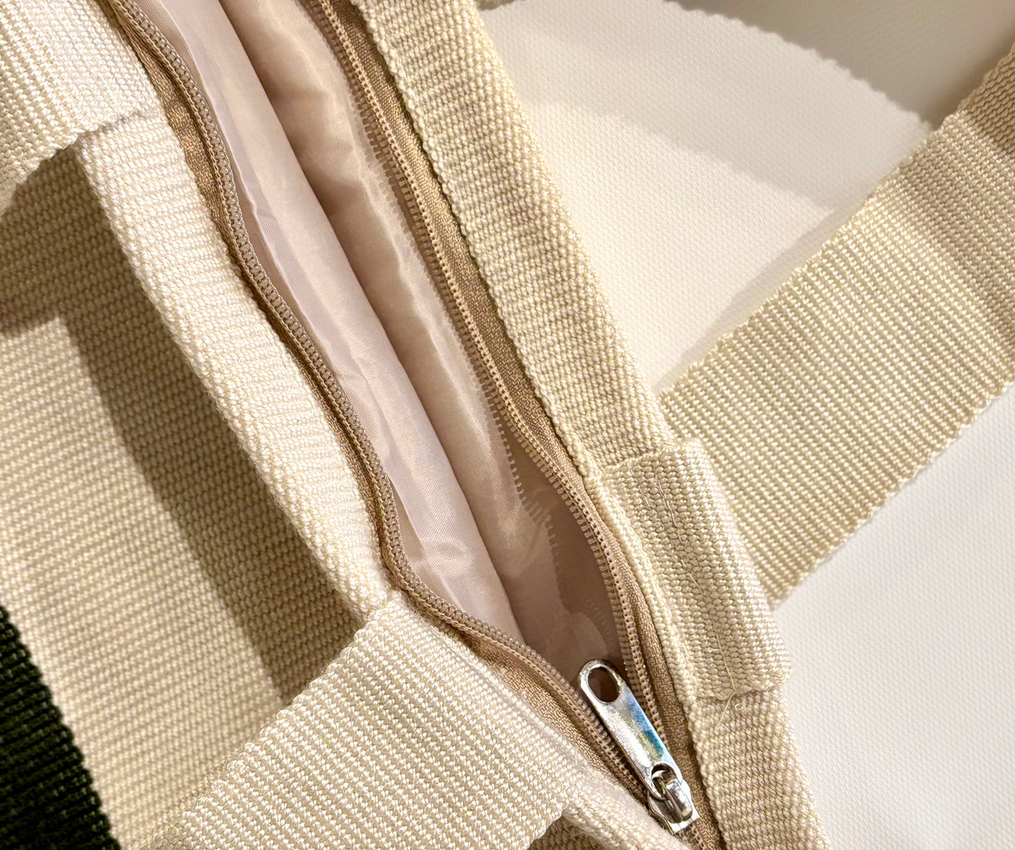 Tree lines Woven Tote
