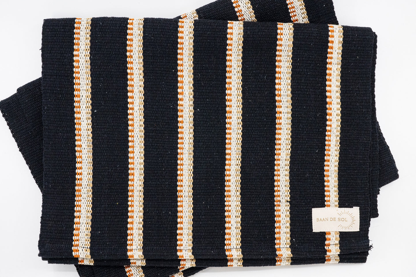 Baan de Sol: NeaNea Table Runner