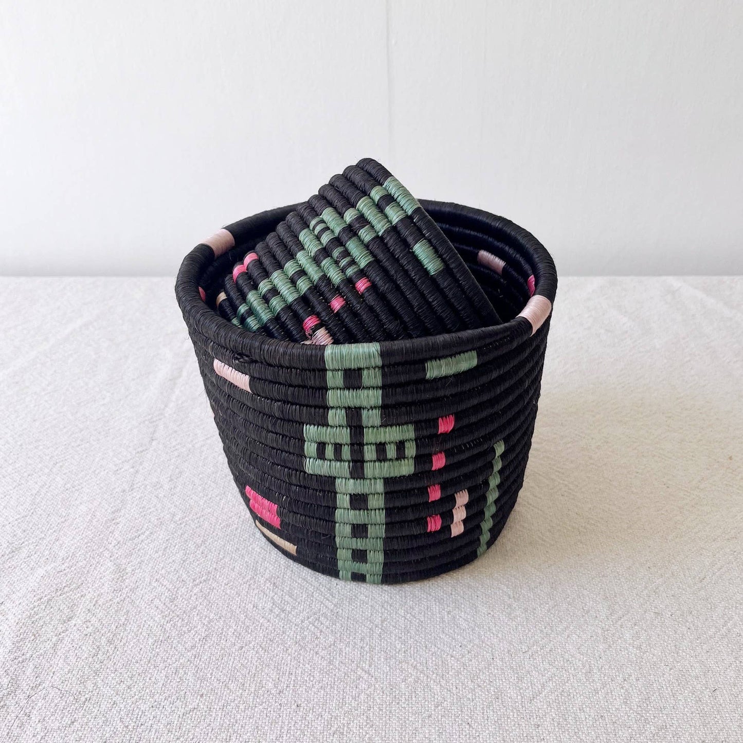 Storage Plant Basket: Gilgil