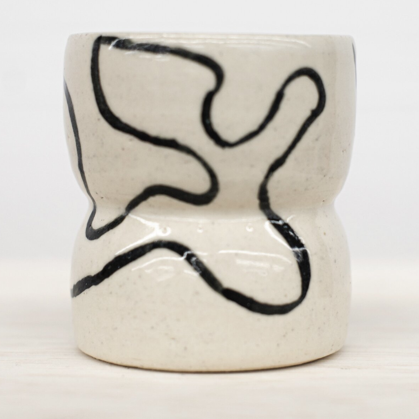 L'Artiste Hourglass Candle by Unearth