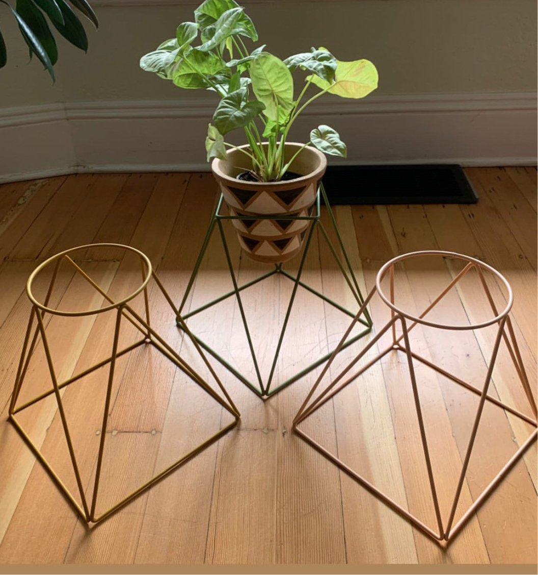 La Corona 10" Plant Stand