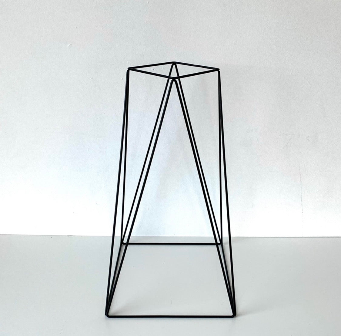 Tall Boy 22" Plant Stand