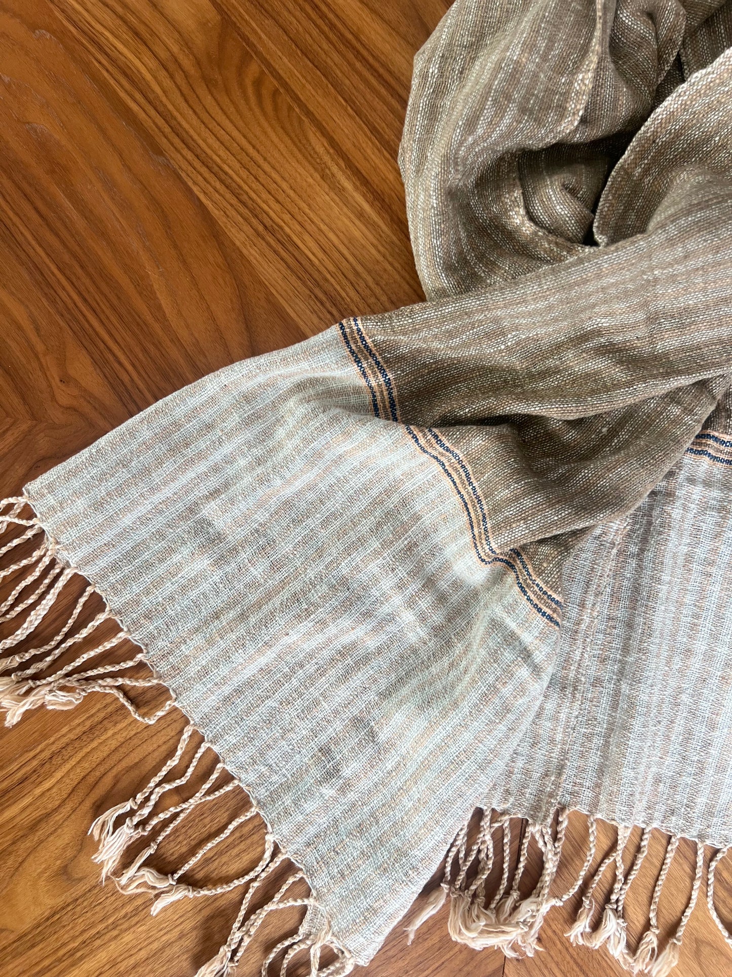 Baan de Sol Handspun Scarves