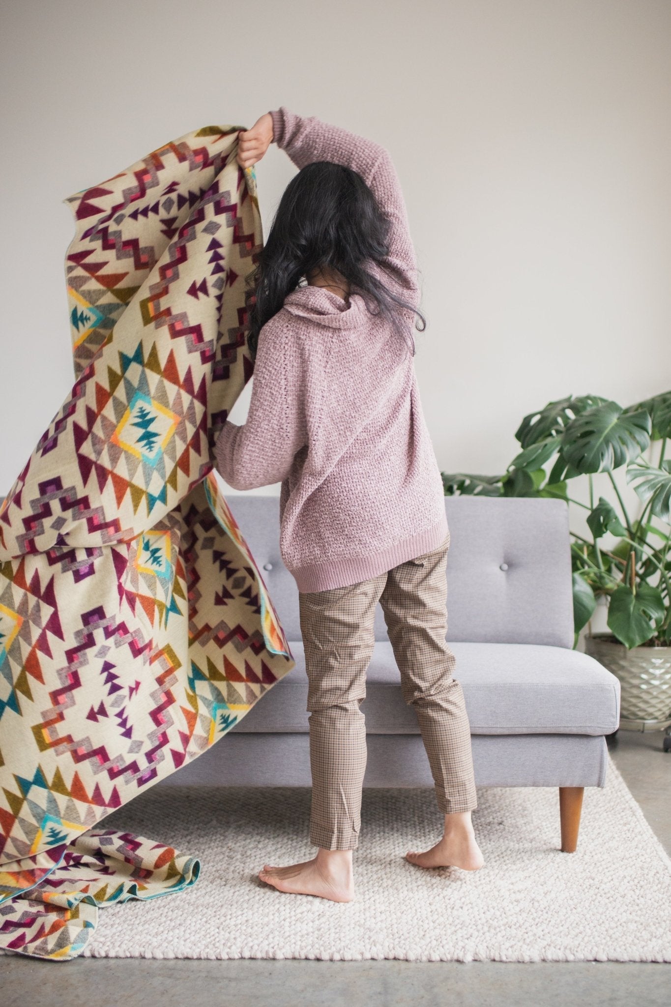 Ecuadorian Blanket Pink - Modern Myth Decor