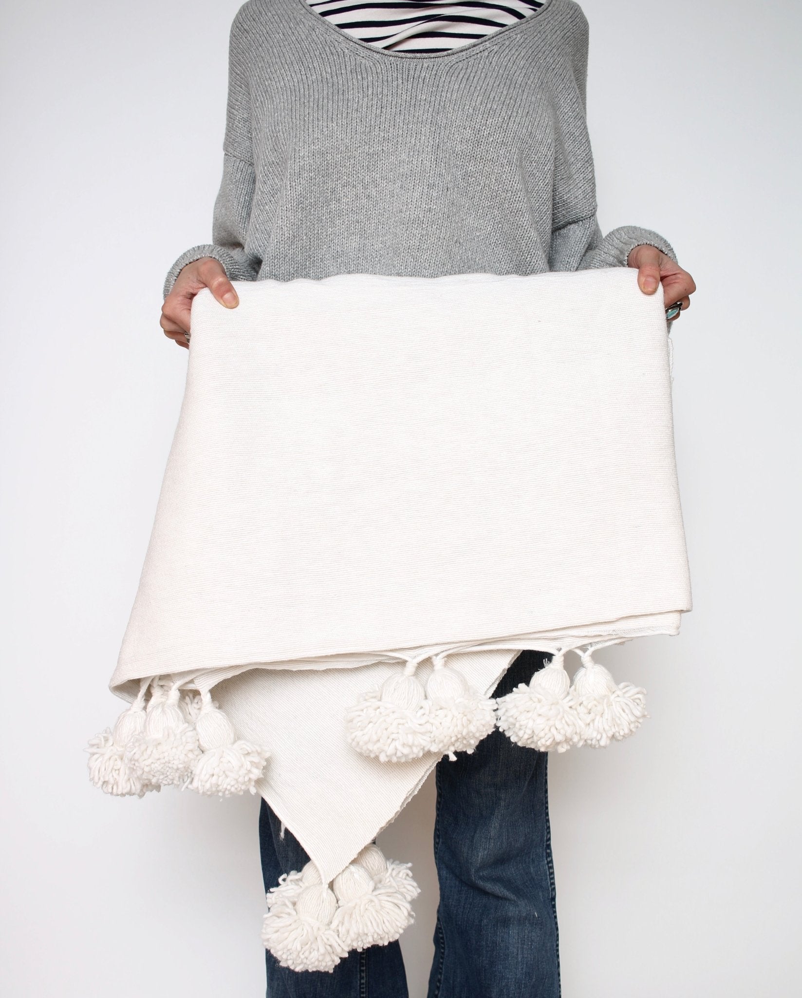 White Pom Pom Blanket - Modern Myth Decor